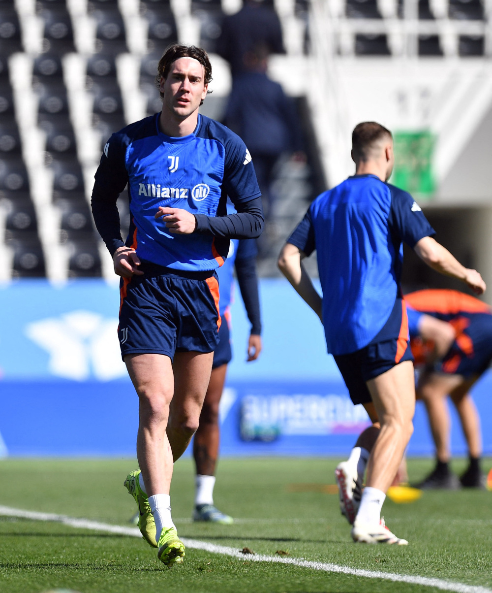 关于尤文图斯训练开放日,转会期复出首秀引观众欢呼,意大利杯在即,细节决定成败的信息 关于尤文图斯训练开放日,转会期复出首秀引观众欢呼,意大利杯在即,细节决定成败的信息