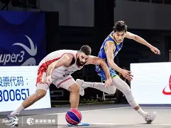 开元体育-转折点！山东男篮调整名单，德国杯赛前攻防权衡，气氛紧张，更衣室氛围转暖(山东男篮换掉盖力最新消息)