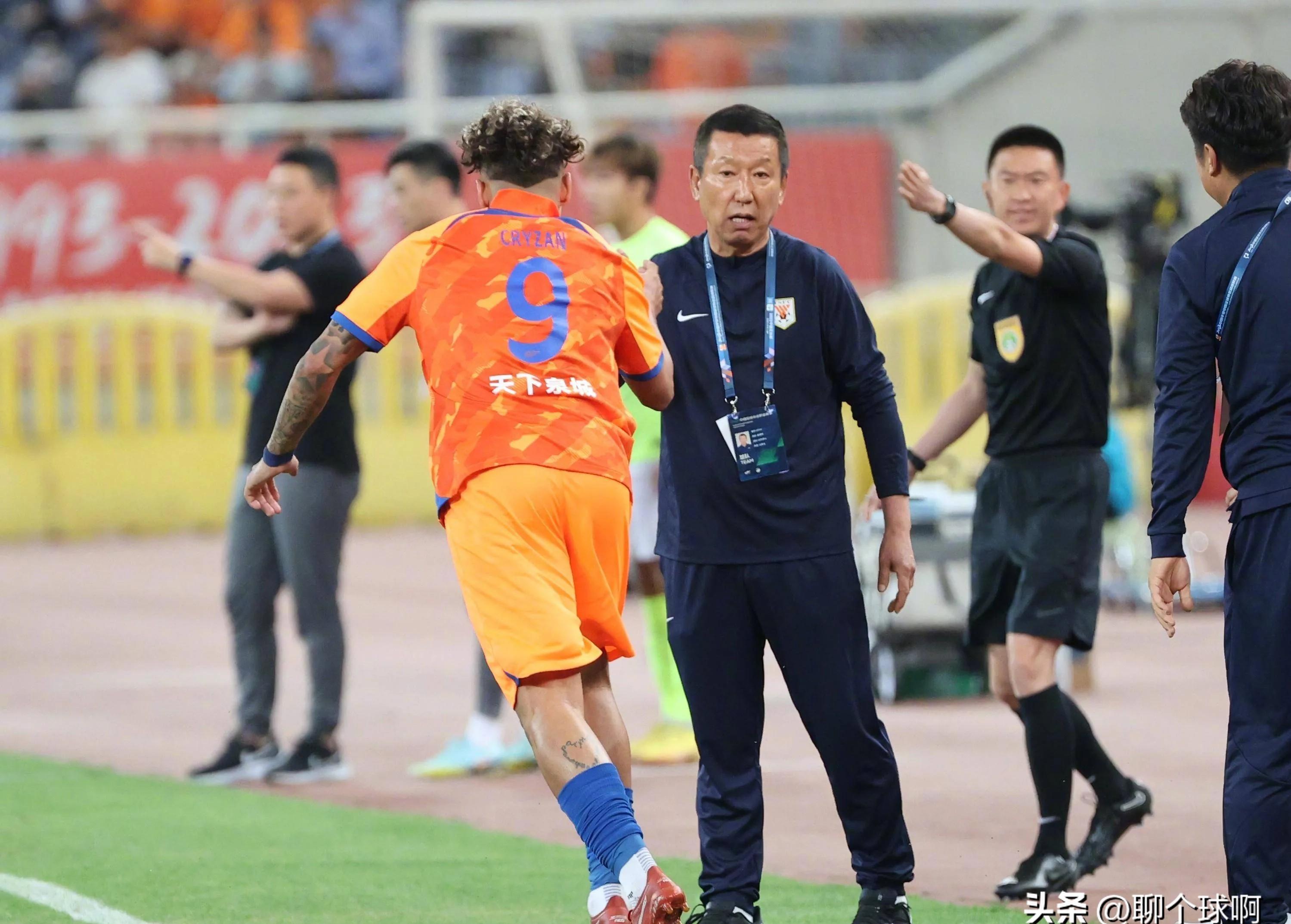 开元体育-关于国际比赛日山东泰山主帅复盘：荷甲节点到来，更衣室稳定，数据趋势出现新变化的信息