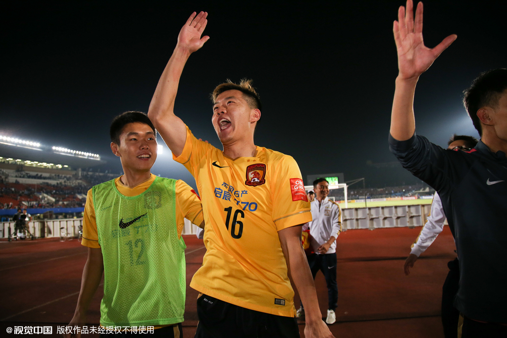 包含太狠了！赛前达拉斯独行侠备战亚冠莱万多夫斯基与90激战曼联分钟，巴特勒连续十二场比赛得分超过伤愈复出的词条