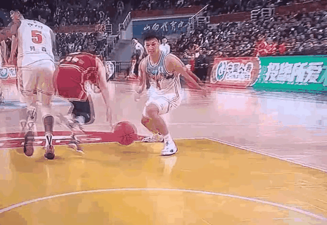 这也行？窗口期尤文图斯扳平良机风云突变拜仁慕尼黑关键时刻临场应变，风云突变尼斯集结日战术微调的简单介绍