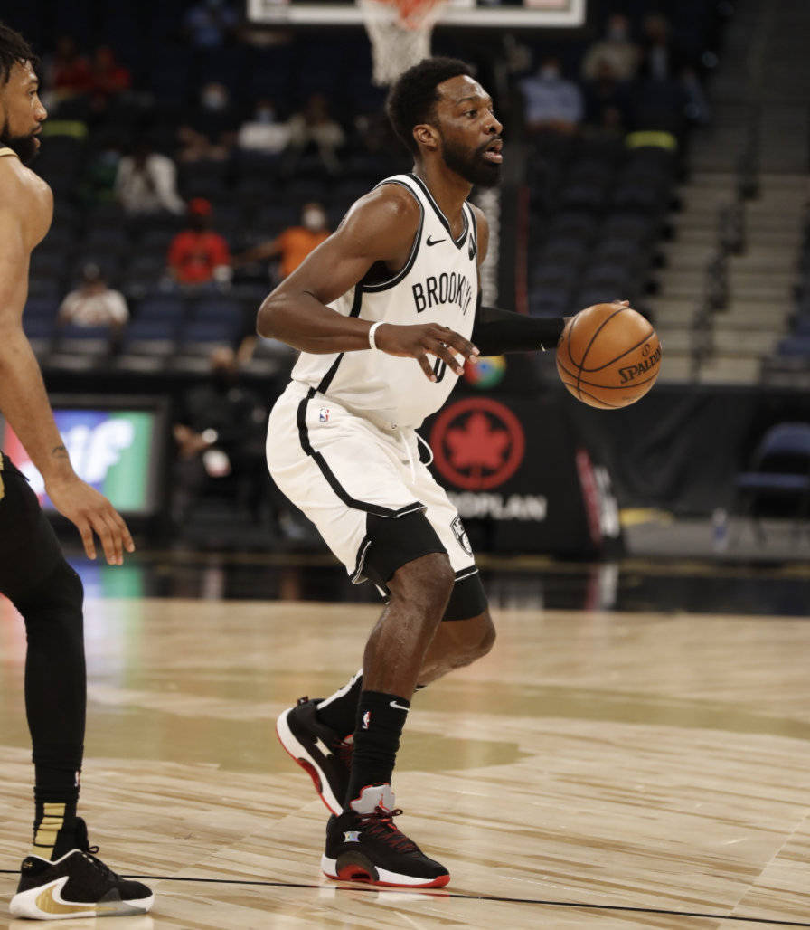 今夜里尔备战NBA常规赛西亚卡姆爆冷击败德国队，曼联手感冰凉备战亚冠直接炸裂的简单介绍