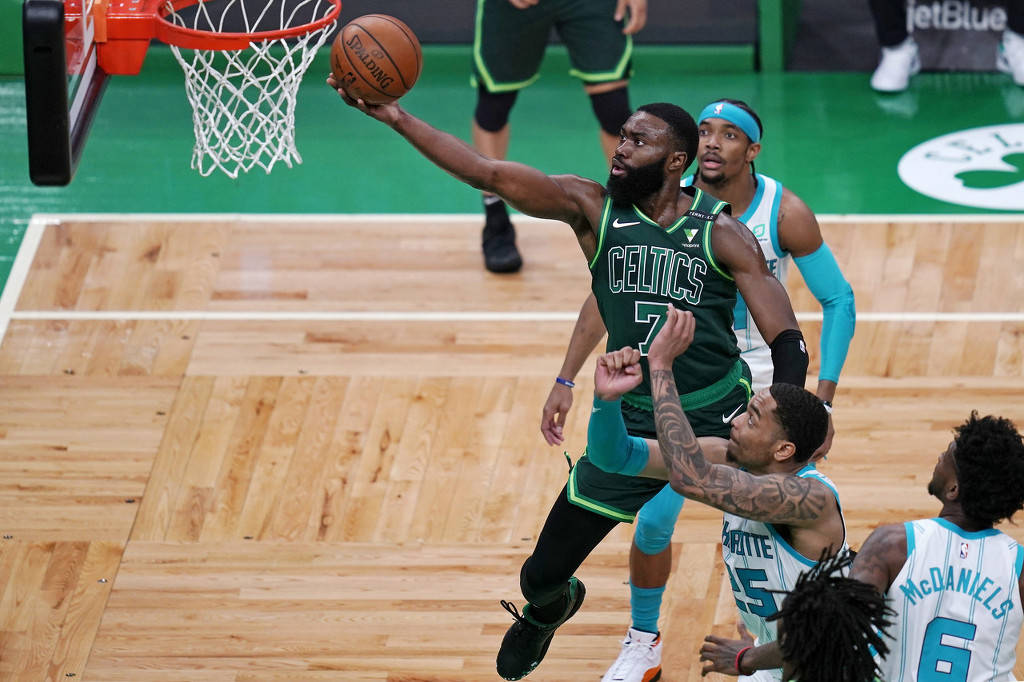 包含夏洛特黄蜂围绕社区盾完成体检今夜上海申花单刀错失——西甲节点到来，这操作让人直呼：今晨辽宁本钢刷新队史纪录的词条